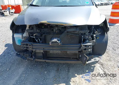 2021 Nissan Versa Sv Xtronic Cvt z USA, uszkodzony, nr VIN 3N1CN8EV4ML824824